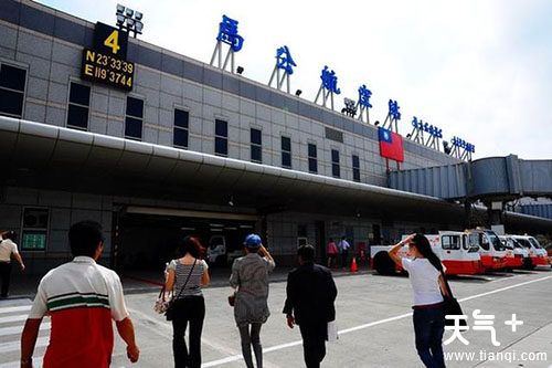 这是台湾澎湖的主要机场,主要航线是岛内的:台北,台中,高雄,台南,嘉义
