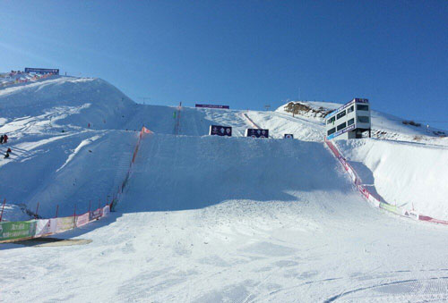 天山天池国际滑雪场