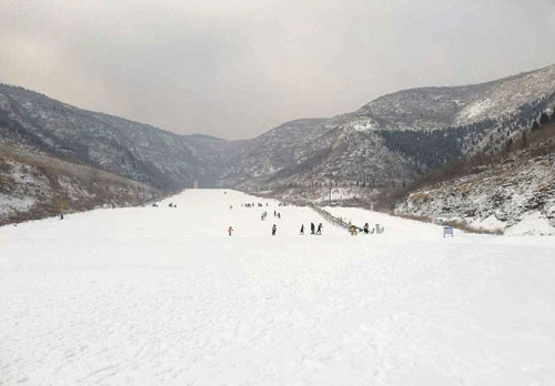 济南世际园滑雪场