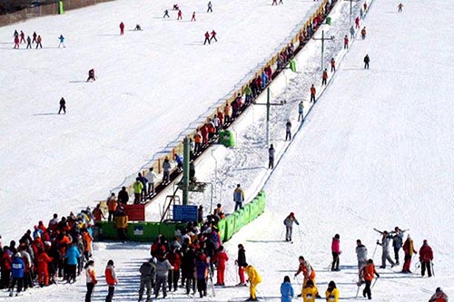 西安沣峪庄园滑雪场