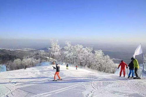 长白山和平滑雪场