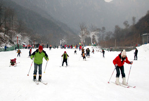 万仙山滑雪场