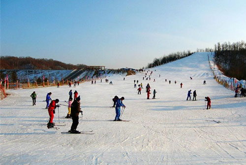 绿野山庄滑雪场