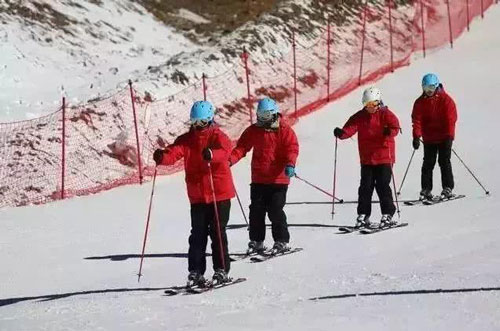 虎贝滑雪场