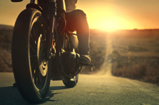 梦见摩托车是什么意思 做梦梦见摩托车代表什么”
