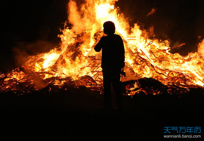 男人梦见着火什么征兆 男人梦见着火好不好