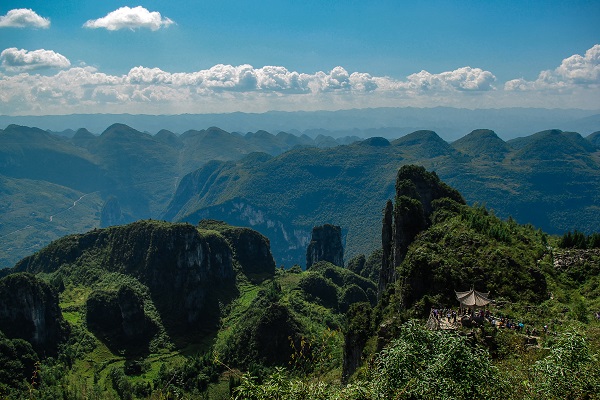 腾龙洞风景名胜区在哪