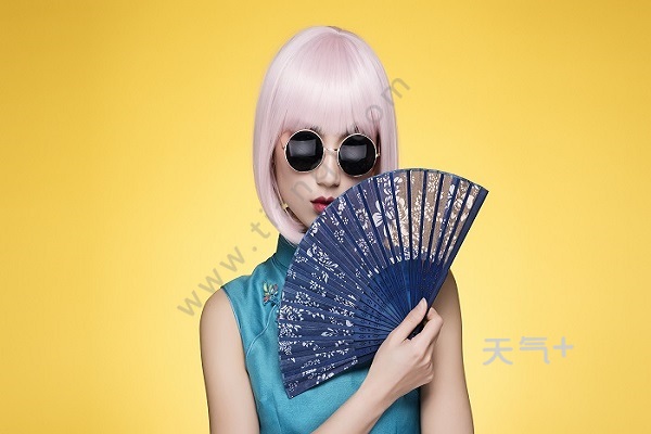 换个发型换个心情说说 换发型的唯美句子