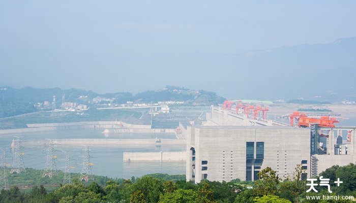 三峡水库的总库容多少