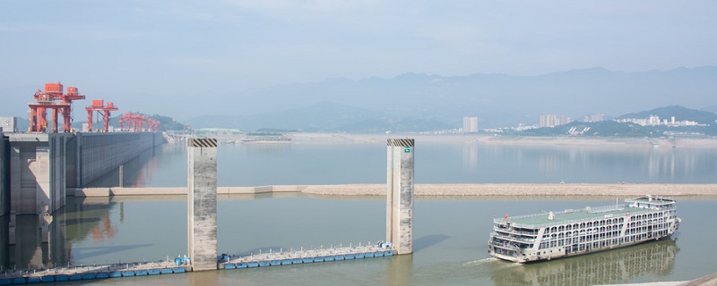 三峡水库的总库容多少