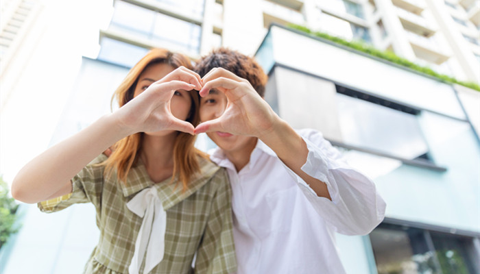 狮子女喜欢的四种男人 狮子女喜欢哪种男生