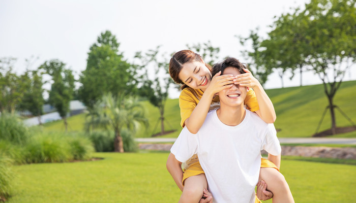 双鱼女给人的第一感觉 双鱼座女生给人什么感觉