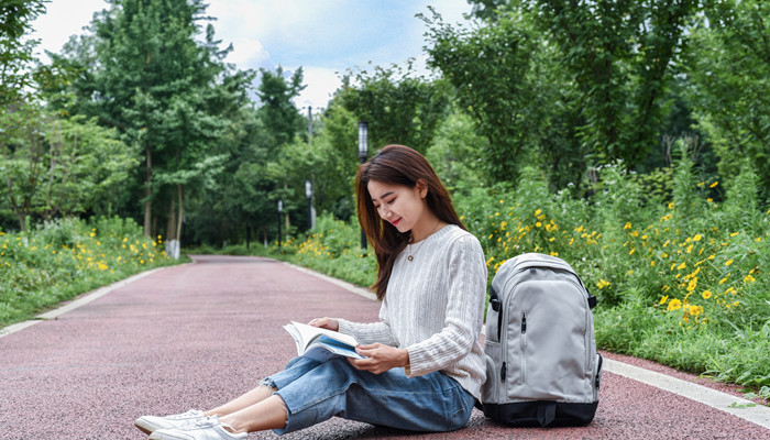 看着笨其实聪明的星座 以为笨其实聪明的星座