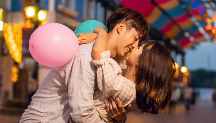 超级喜欢水瓶的星座 最喜欢水瓶座的星座