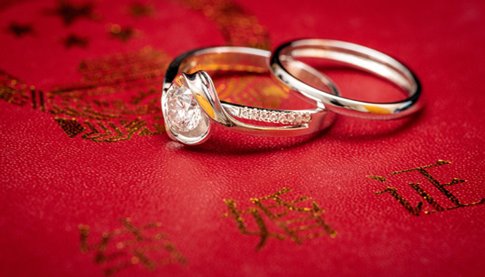 水瓶座适合和哪个星座结婚 水瓶座适合和什么星座结婚