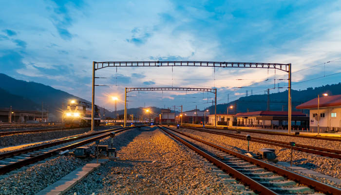 中国第一条电气化铁路 中国第一条电气化铁路是哪一条