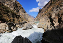 虎跳峡好玩吗 虎跳峡门票多少钱