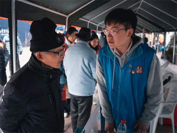 學(xué)雷鋒紀(jì)念日 | 弘揚(yáng)“雷鋒精神”，傳遞工行溫度