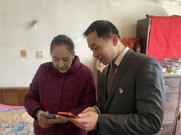 學(xué)雷鋒紀(jì)念日 | 弘揚(yáng)“雷鋒精神”，傳遞工行溫度