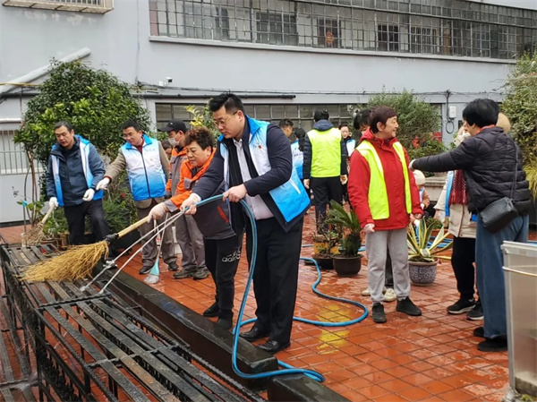 學(xué)雷鋒紀(jì)念日 | 弘揚(yáng)“雷鋒精神”，傳遞工行溫度