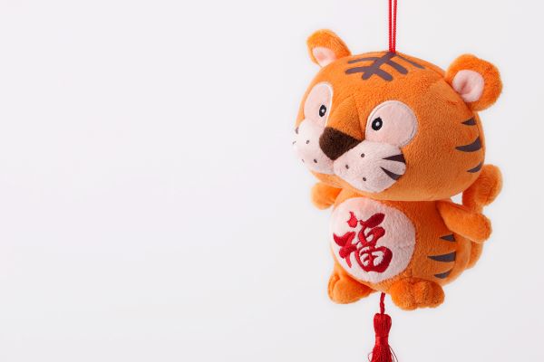 屬虎什么顏色最吉利 屬虎人穿什么顏色吉利