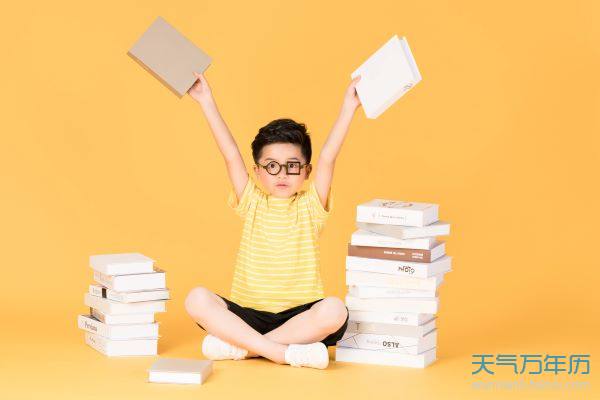 屬牛的男孩子叫什么名字好 屬牛男孩取名字寓意好的字