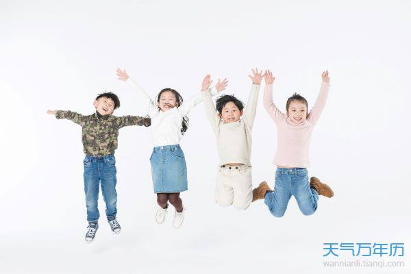 屬馬的人最旺運(yùn)招財(cái)名字 屬馬人取什么名字能夠一生好運(yùn)