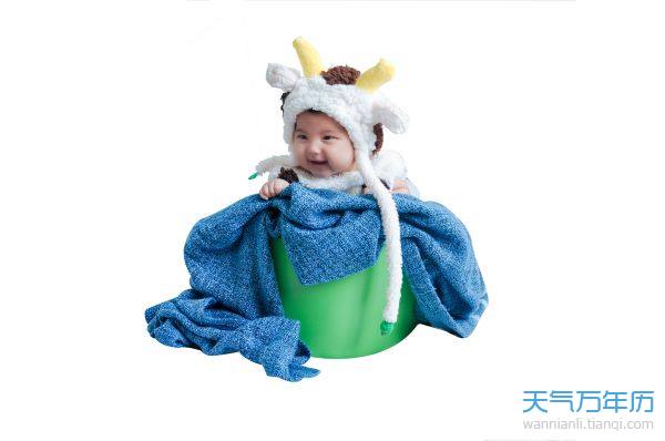 新生宝宝取名字大全免费 刚出生小孩取名字怎么起