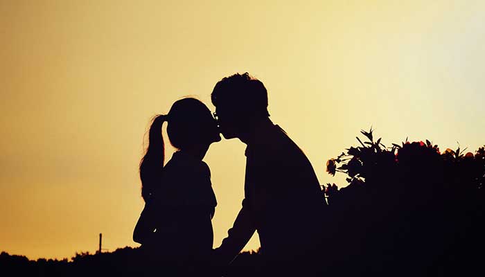 梦到和男朋友接吻什么意思 梦到和男朋友接吻预示什么