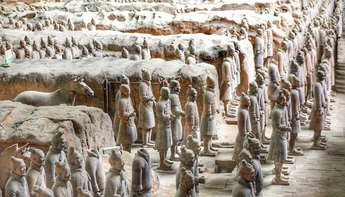 兵马俑本来的颜色是什么 兵马俑的颜色