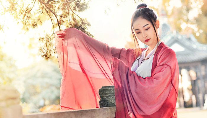 摄图网_500734364_banner_古风汉服美女写真（企业商用）.jpg