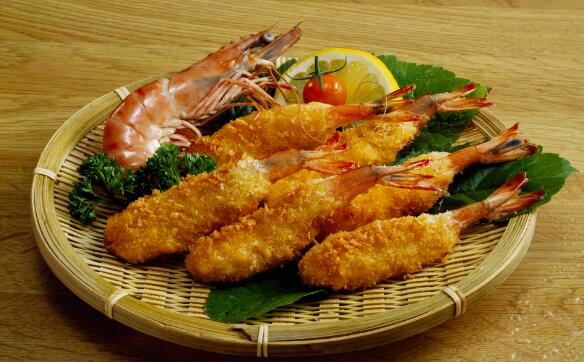 关于年夜饭吃虾的寓意 年夜饭吃虾的象征意义