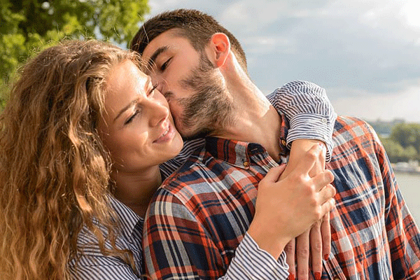 水瓶座恋爱中最加分的细节 水瓶座恋爱中的优势