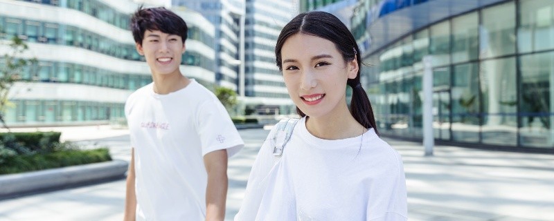 水瓶座遇到真爱的反应 水瓶座爱上一个人的特征