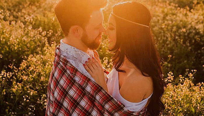 哪些星座容易爱上巨蟹座 什么星座最迷恋巨蟹座