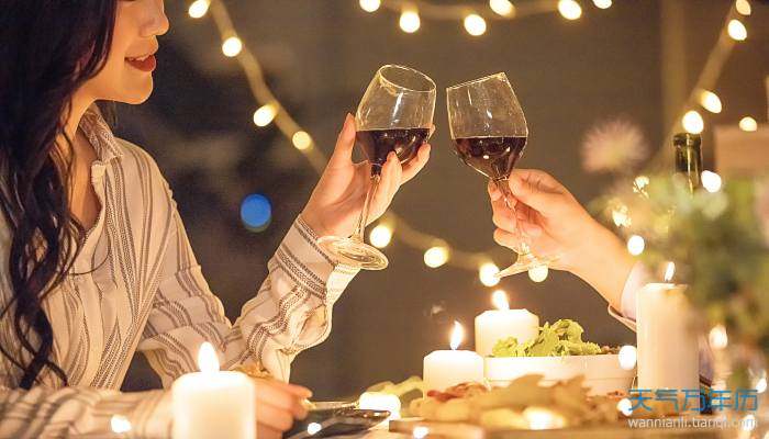 小说里好听的男主名字  小说中好听的男生名字解析