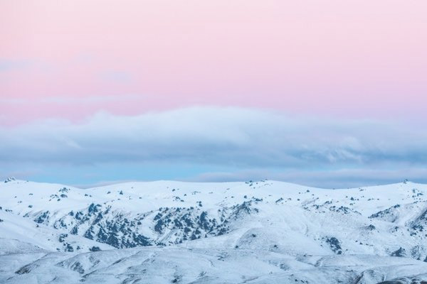 雷竞技RAYBET国外滑雪胜地推荐 国外有哪些滑雪胜地(图1)