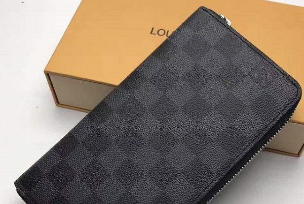 定情信物送什么好 女送男定情信物