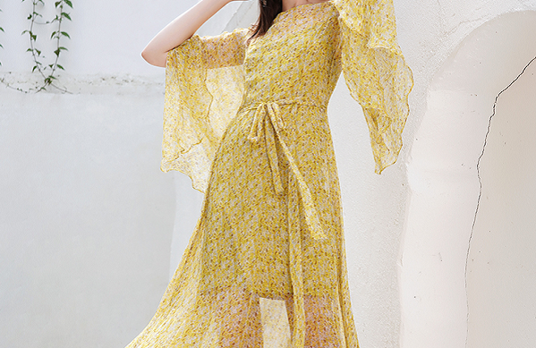 哪种颜色的碎花裙好看 碎花裙买什么颜色