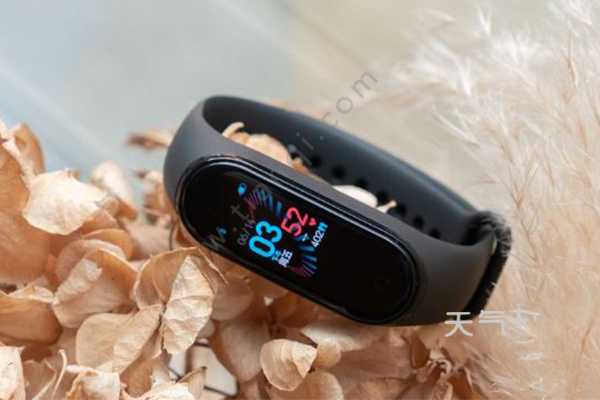 运动手环小米手环4怎么样 小米运动手环4好用