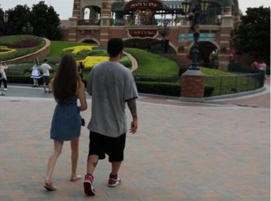 蒋劲夫承认恋情是什么情况 蒋劲夫女友正面照曝光