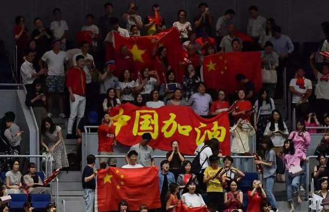 中国女排五连胜 又是3-0横扫东道主日本队