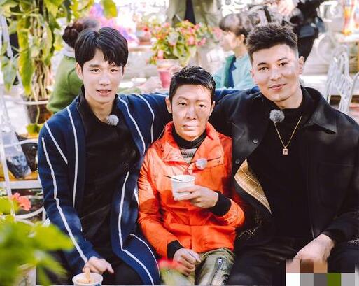 撒贝宁尴尬的C位是怎么回事 ?撒贝宁尴尬的C位原因是什么?（组图）