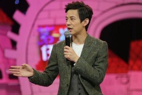 撒贝宁说何炅是他的假想敌是怎么回事 ?撒贝宁为什么?说何炅是他的假想敌