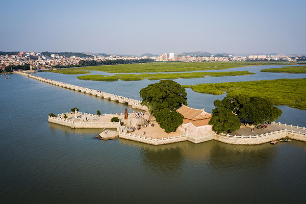 12月份适合去哪里旅游 12月份国内旅游去哪好