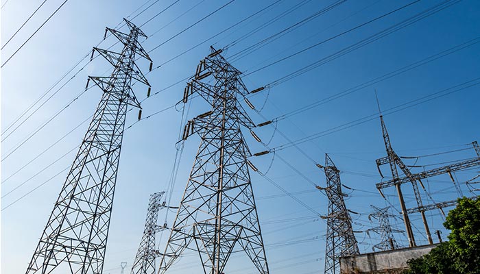 一般高压电线有多少伏 一般高压电线是多少伏