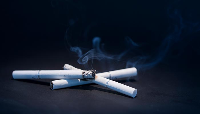 整条烟放五年还能抽吗 整条烟放五年还可以抽吗