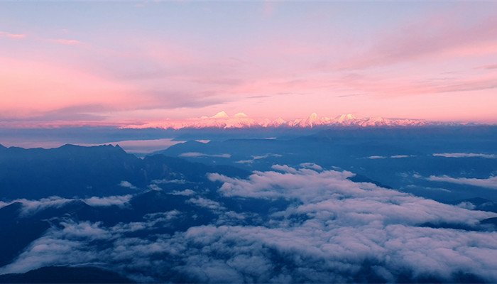 早晨出现朝霞是要下雨吗 朝霞会下雨吗