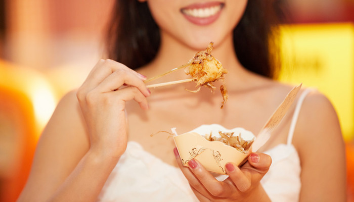 木鱼花为什么会动  木鱼花为什么看起来会动