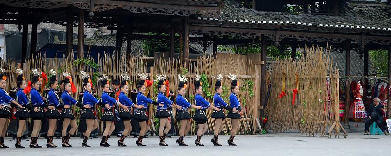 花山节是哪个民族的节日